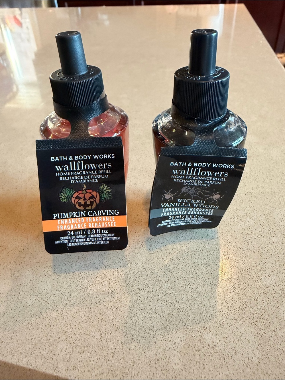 Bath & Body Works Wallflowers Refill - Pumpkin Carving and Wicked Vanilla Woods